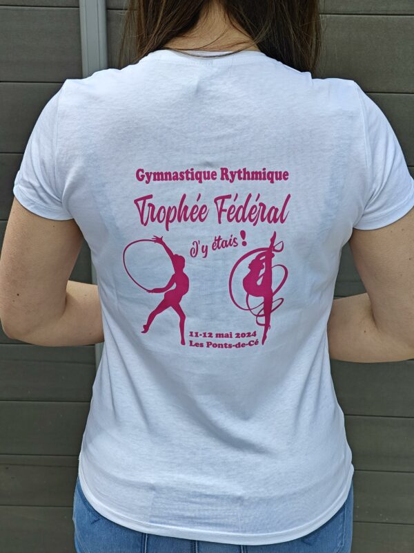 Tee-Shirt BLANC, floqué en rose avec le Trophée Fédéral GR 2024